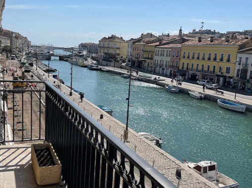 Sète : Bel appartement sur le canal Royal