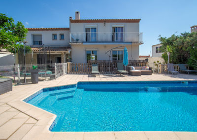 Poussan, Spacieuse villa familiale avec piscine